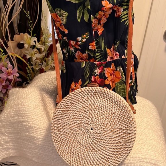 NWOT Round Rattan Crossbody Bag - Picture 5 of 7
